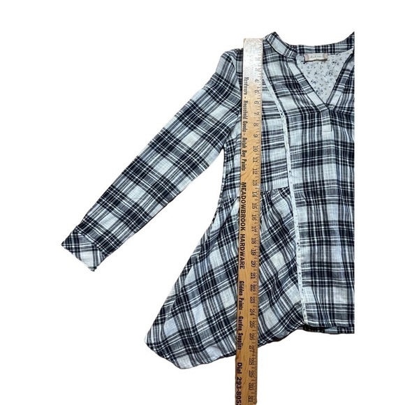 Altar'd state women's plaid blouse/top. Floral print on backside. Size Small. - Picture 3 of 8